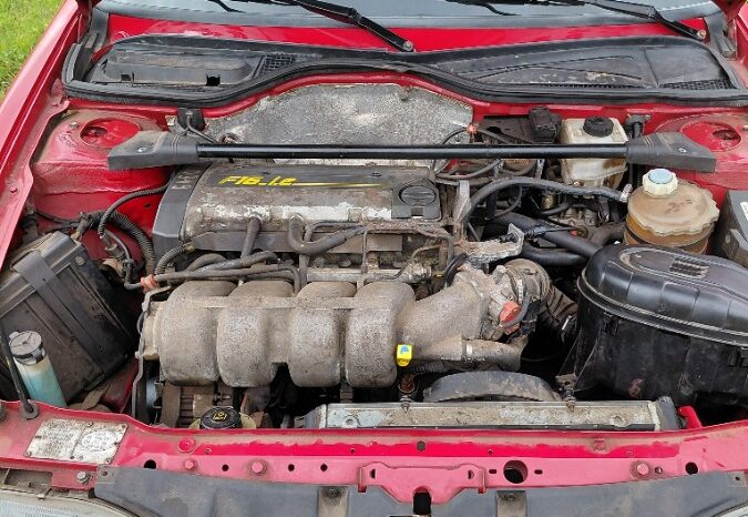 Renault R19 1.8 16v 3 døres full