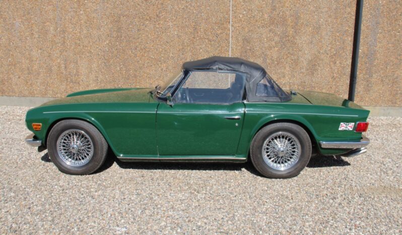 Triumph TR6 Cab full