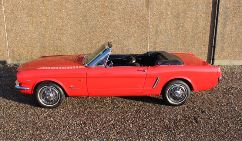 Ford Mustang Cab full