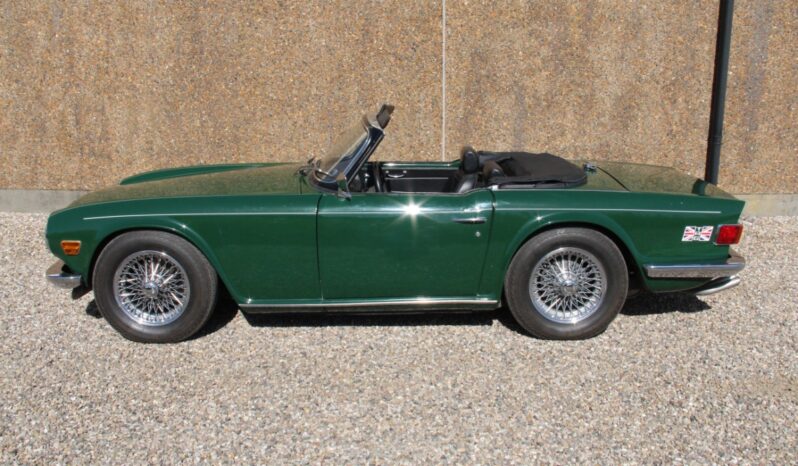 Triumph TR6 Cab full