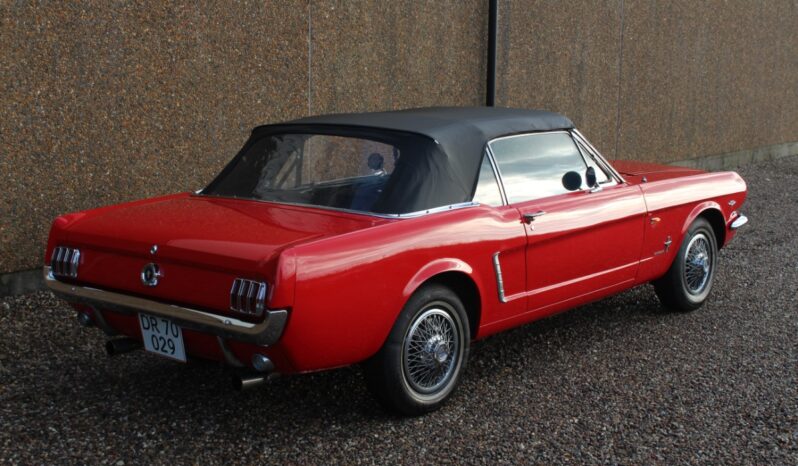 Ford Mustang Cab full