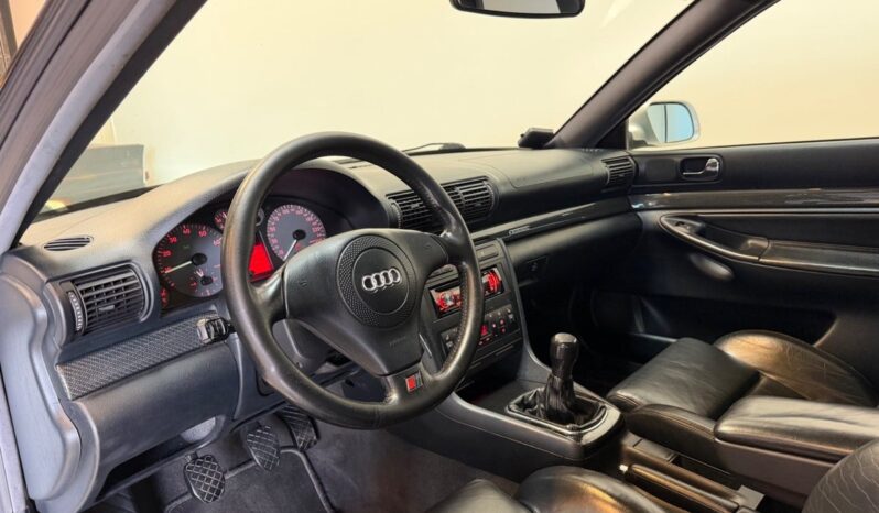 Audi RS4 S4 2,7 Avant quattro full