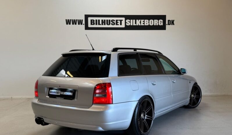 Audi RS4 S4 2,7 Avant quattro full