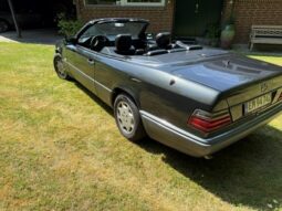 Mercedes-Benz E-Klasse (W124) E200 Cabriolet full
