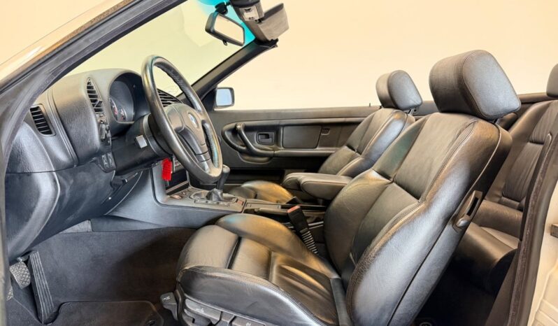 BMW 3-serie E36 320i 2,0 Cabriolet 2d full