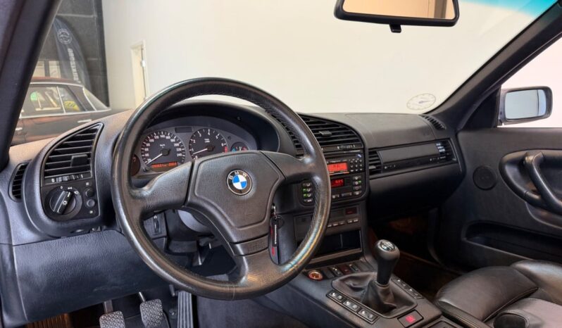 BMW 3-serie E36 320i 2,0 Cabriolet 2d full