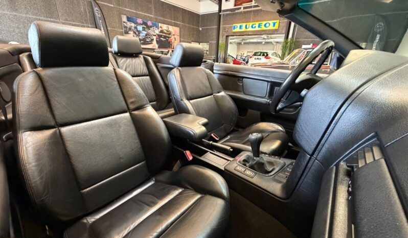 BMW 3-serie E36 320i 2,0 Cabriolet 2d full