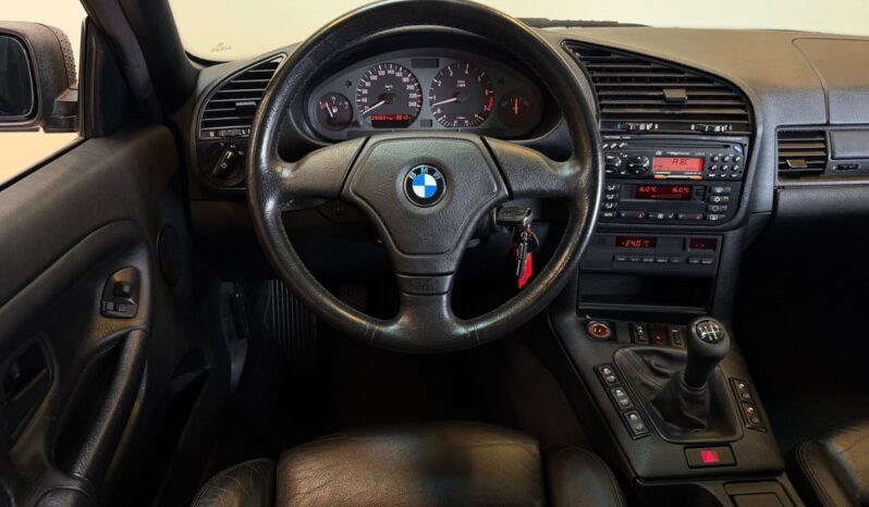 BMW 3-serie E36 320i 2,0 Cabriolet 2d full