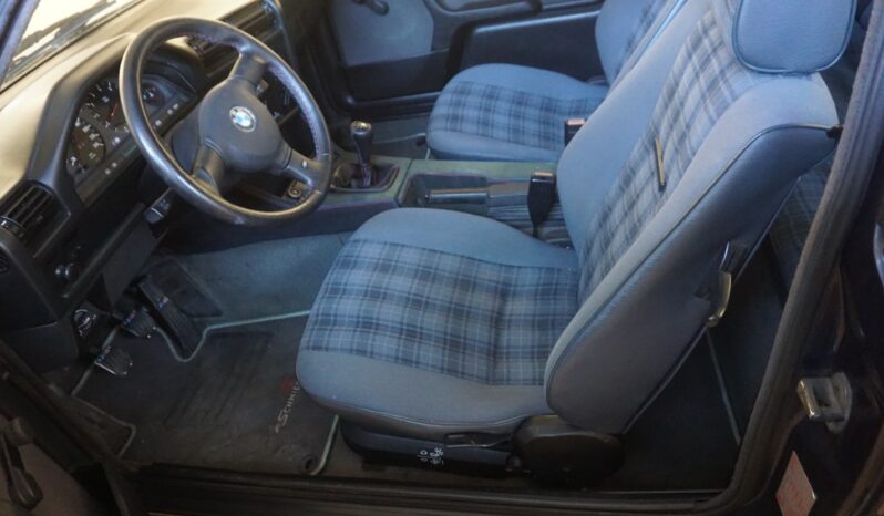 BMW 3-serie E30 318 IS full