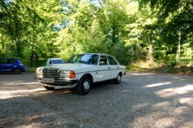 Mercedes-Benz 200-300 (W123) 2,0