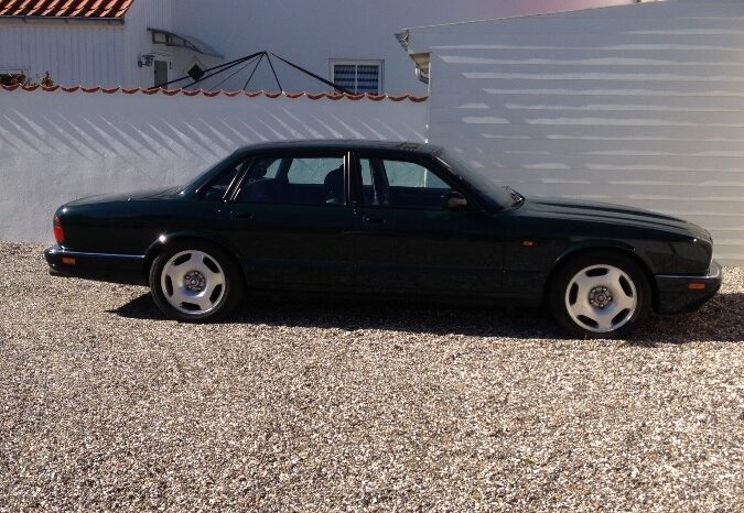 Jaguar XJR 1995 full