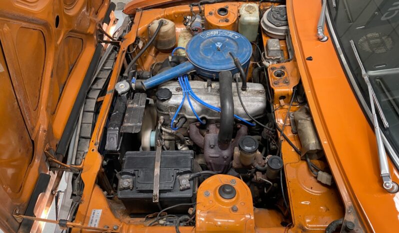 Mazda 323 1300 full
