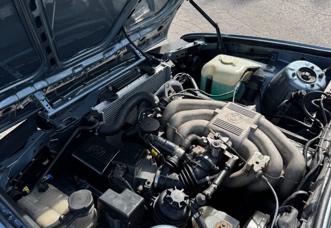 BMW 3-serie E30 320i full