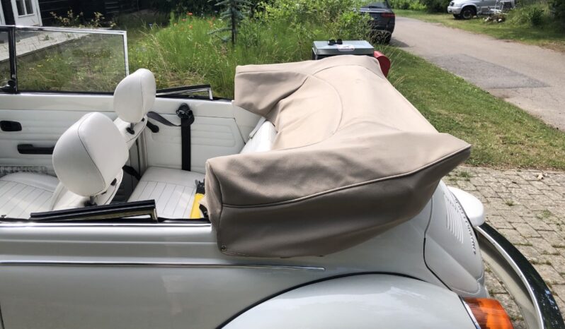 VW Bobbel 1303 Cabriolet Triple White Edition full