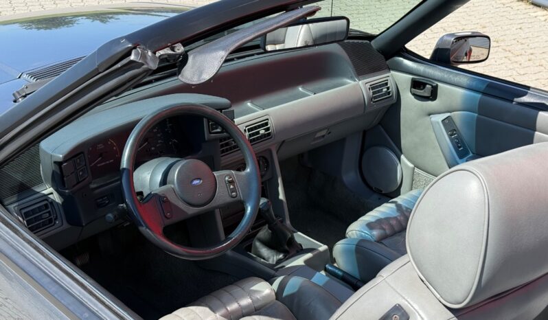 Ford Mustang GT full