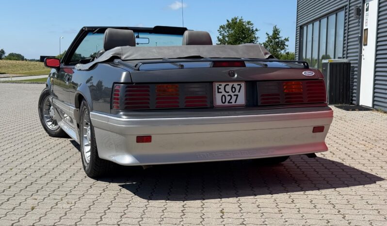 Ford Mustang GT full