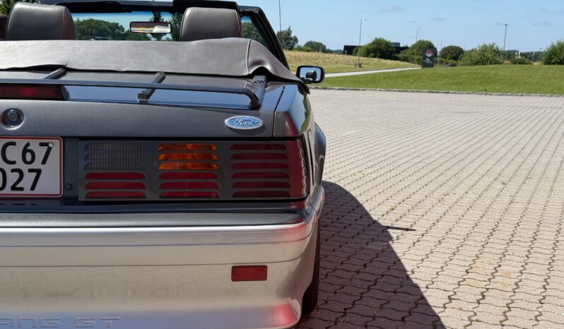 Ford Mustang GT full
