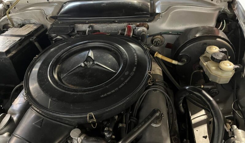 Mercedes-Benz SL-Klasse (R107) 350 SL V8 Aut EU model full