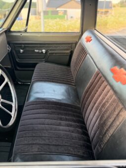 Chevrolet C10 Shortbed full