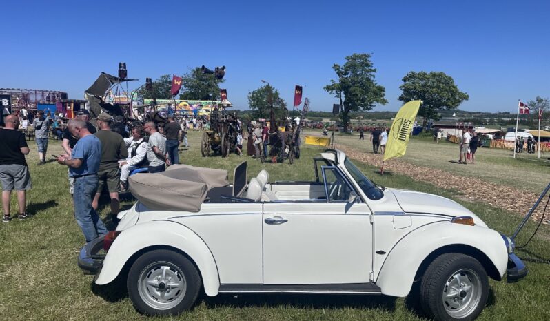 VW Bobbel 1303 Cabriolet Triple White Edition full