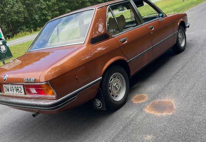 BMW 5-serie E12 518 i full