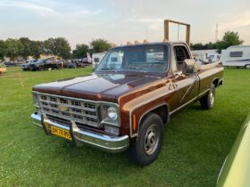 Chevrolet C30 Silverado Camper Special
