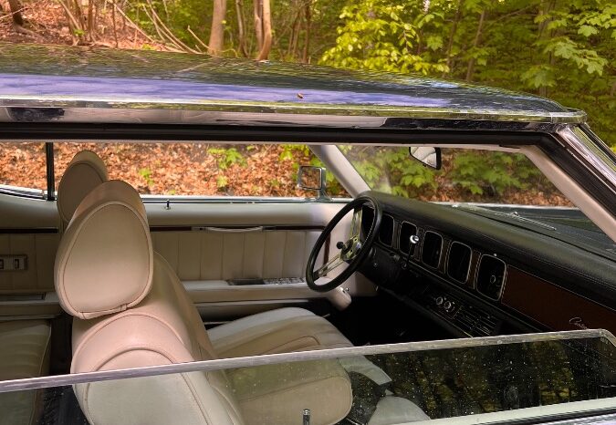 Lincoln Continental Mark 3 full