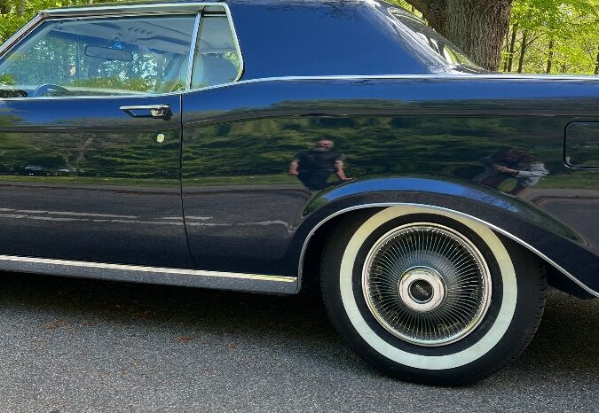 Lincoln Continental Mark 3 full