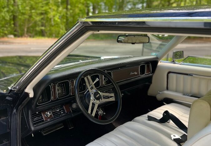 Lincoln Continental Mark 3 full