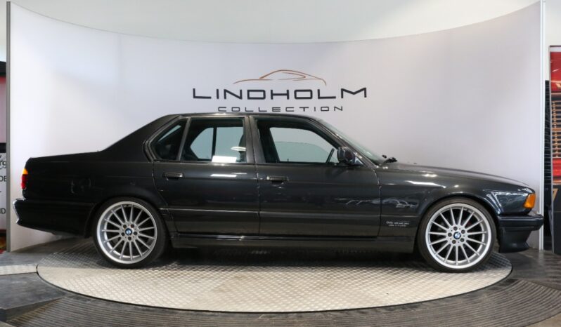 BMW 7-serie E32 750i V12 full