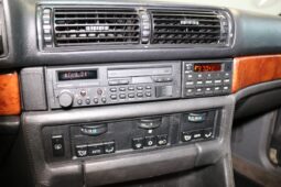 BMW 7-serie E32 750i V12 full