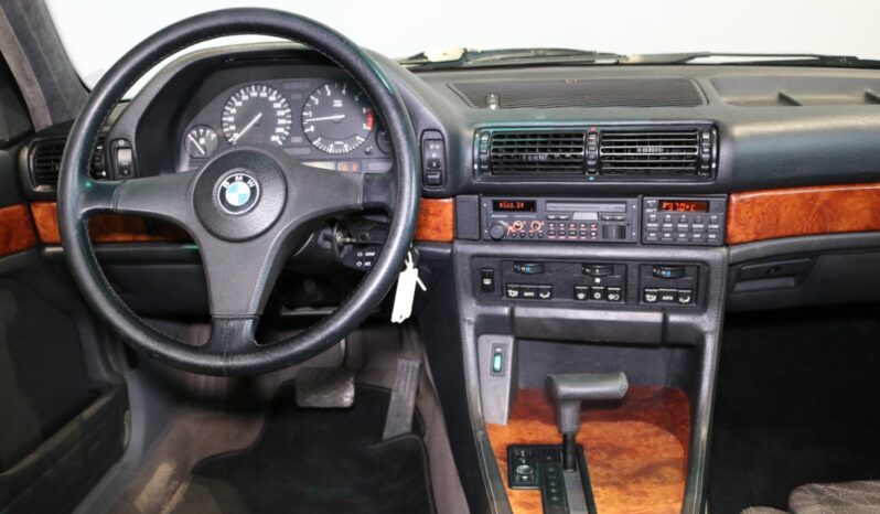 BMW 7-serie E32 750i V12 full