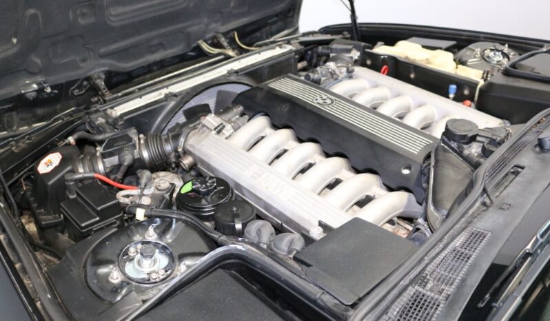 BMW 7-serie E32 750i V12 full