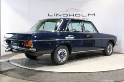 Mercedes-Benz 200-230 (W115) 200 Sedan full