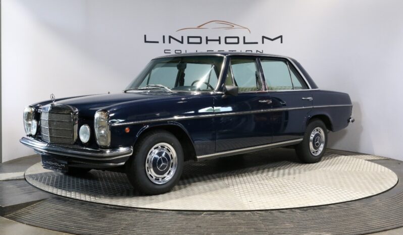 Mercedes-Benz 200-230 (W115) 200 Sedan full