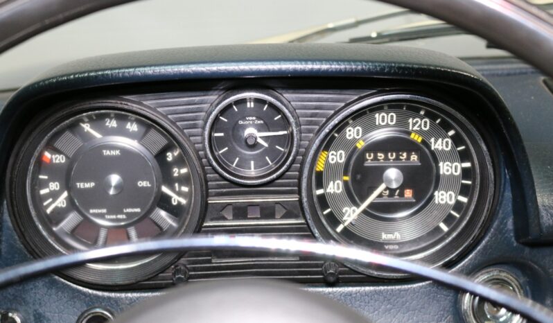Mercedes-Benz 200-230 (W115) 200 Sedan full
