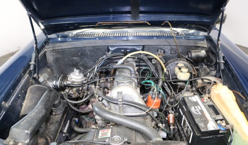 Mercedes-Benz 200-230 (W115) 200 Sedan full