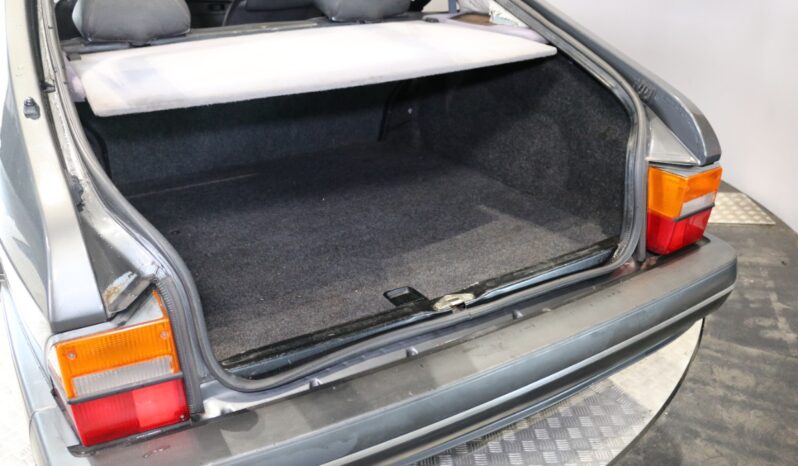 Saab 900 2.0 Turbo 160 full