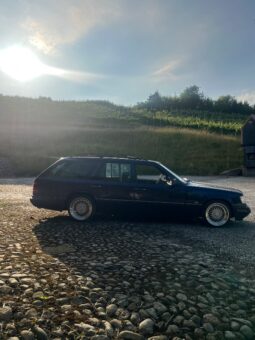 Mercedes-Benz E-Klasse (W124) 250TD T-Model full