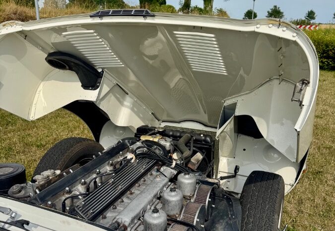 Jaguar E-Type Serie 2 Flat Head Coupé 4,2 full
