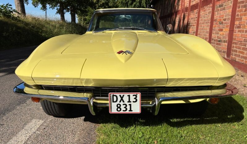 Chevrolet Corvette Sting Ray full