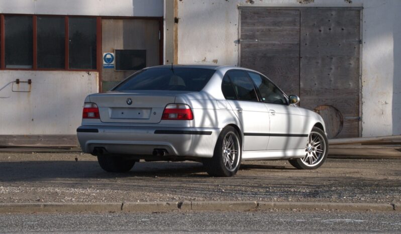BMW 5-serie E39 M5 full