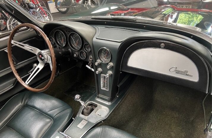 Chevrolet Corvette C2 full