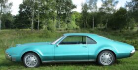 Oldsmobile Toronado coupe