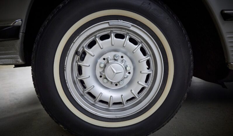 Mercedes-Benz SL-Klasse (R107) 450 SL full