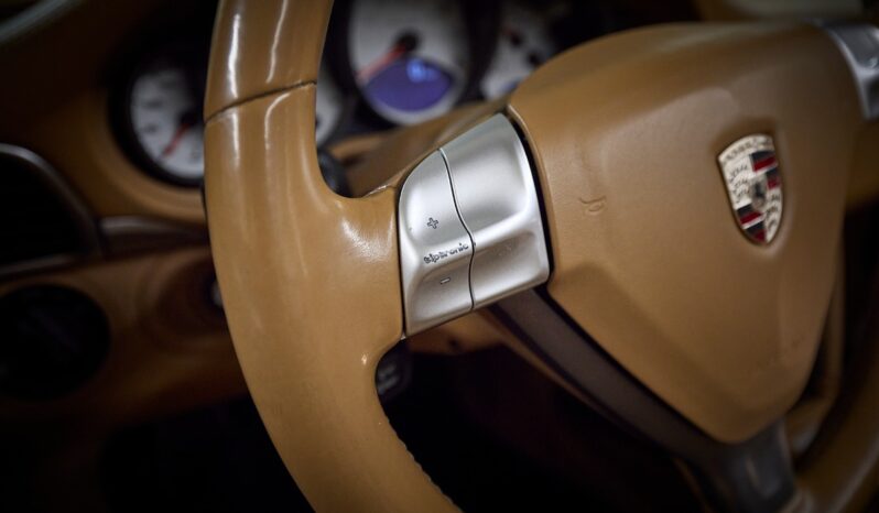 Porsche 911 997 Carrera 4s Coupe full