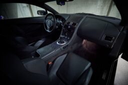 Aston Martin V8 Vantage full