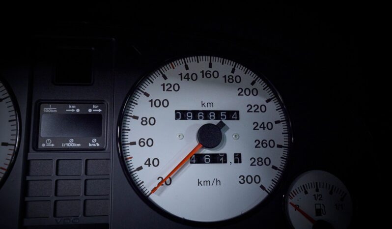 Audi RS2 Avant full