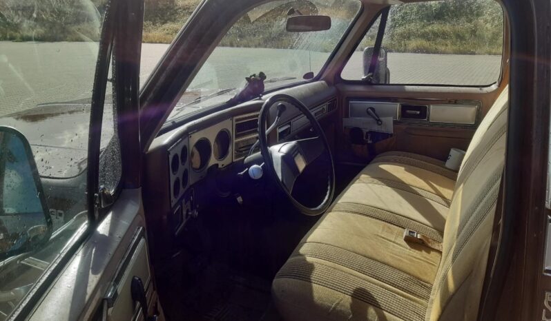 Chevrolet C30 Silverado Camper Special full