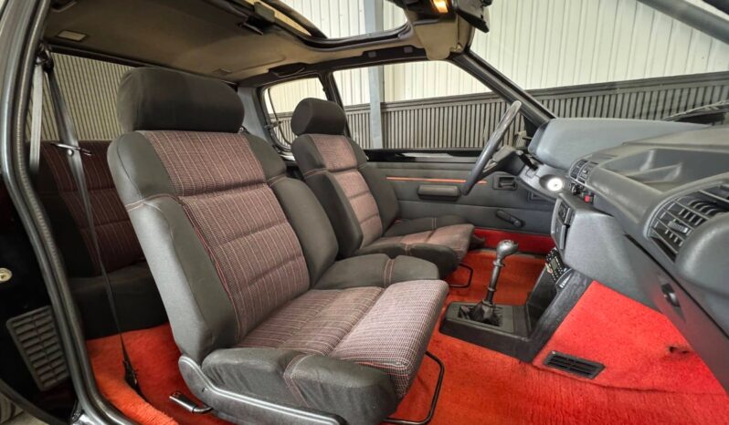 Peugeot 205 1.6 GTI full